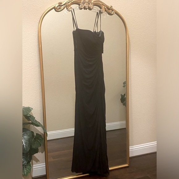 La Femme Strapless, Ruched, High Slit, Sweep Train, Black Evening Gown Size 4 - Picture 12 of 16